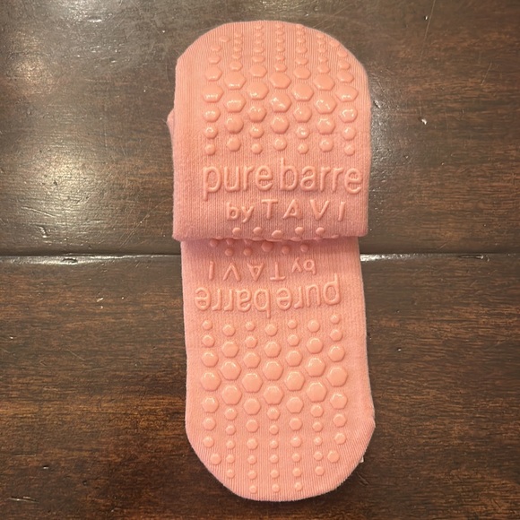 Brand New Pure Barre ⚡️Lemonade Circle P Sock - Picture 2 of 2